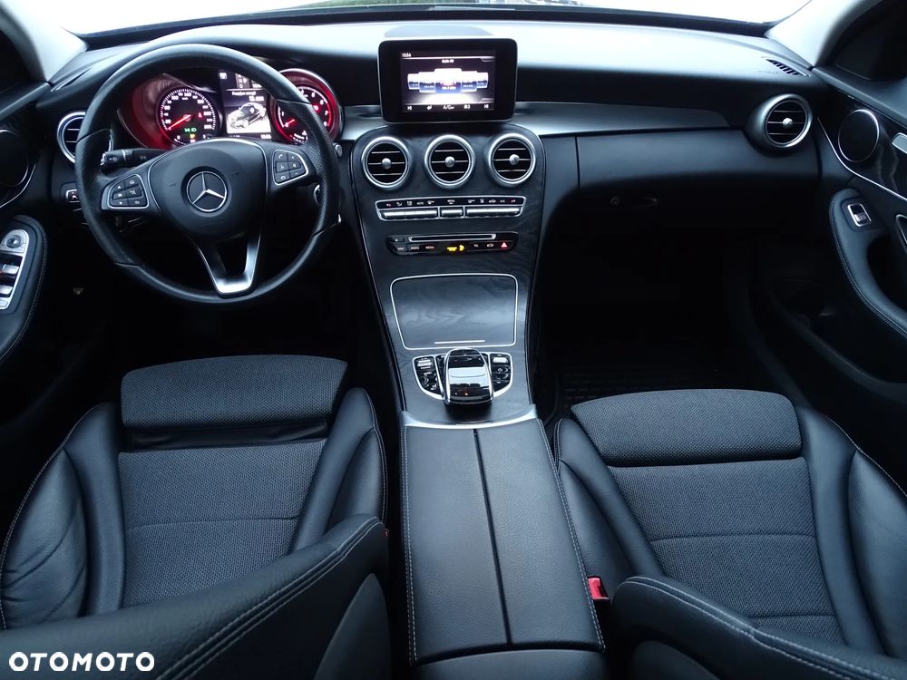 Mercedes-Benz Klasa C 350 e 7G-TRONIC Avantgarde - 31