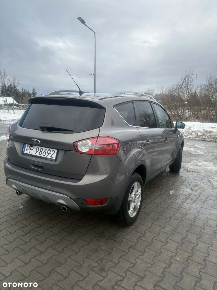 Ford Kuga - 4