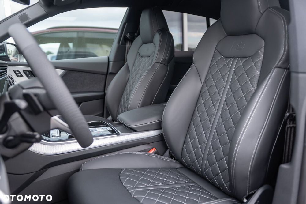 Audi Q8 - 12