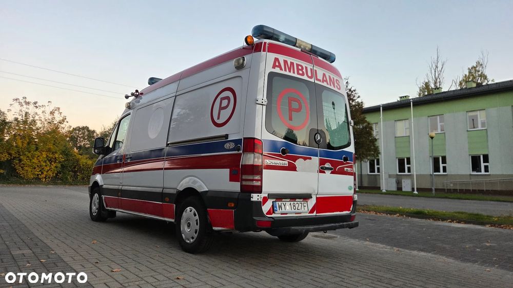 Mercedes-Benz SPRINTER - 8