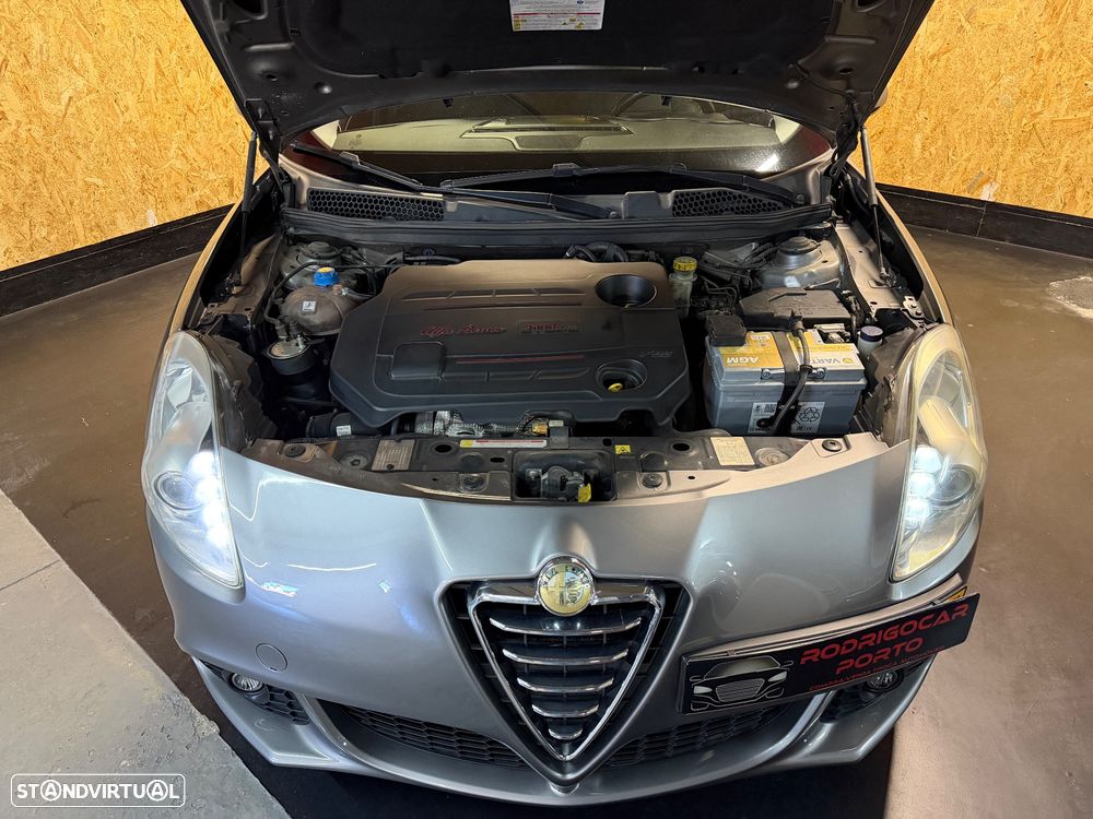 Alfa Romeo Giulietta 1.6 JTDm Veloce - 23