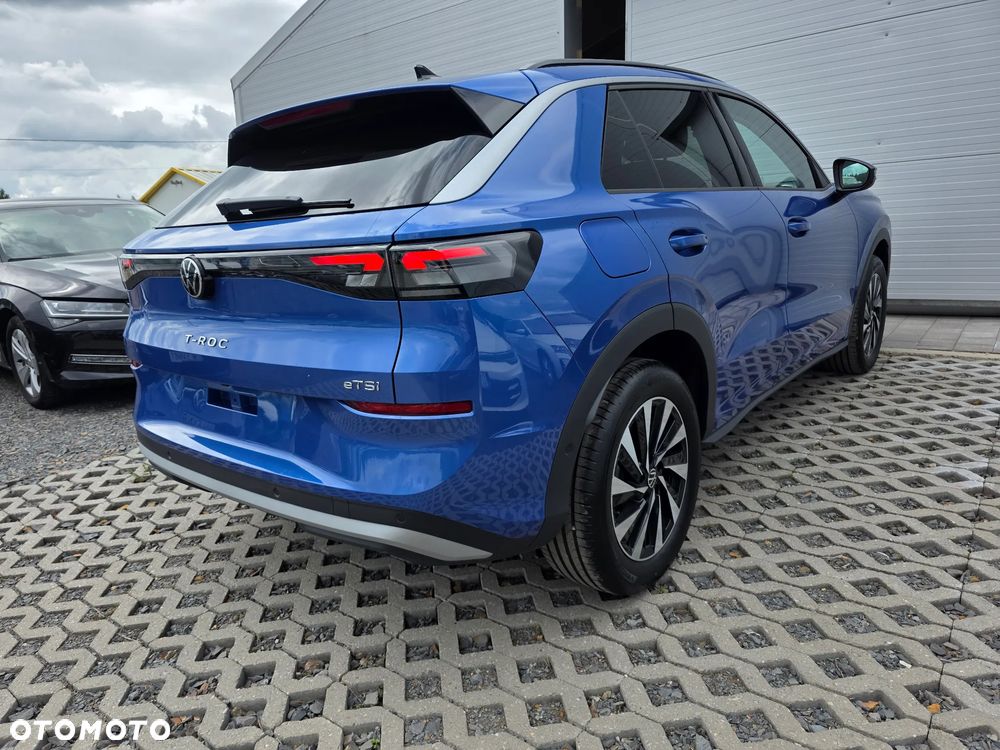 Volkswagen T-Roc 1.5 eTSI Life DSG - 9