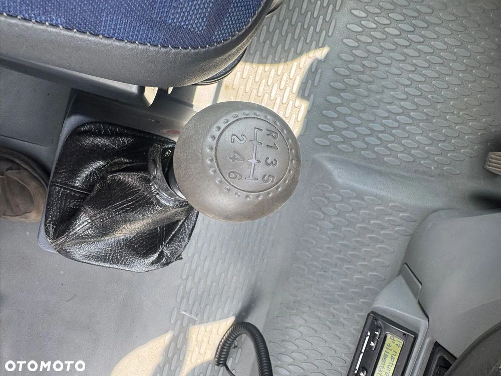 Irisbus Iveco Daily Klima Tylko 157 tyś km z Wojska Francuskiego 17 Osobowy - 24