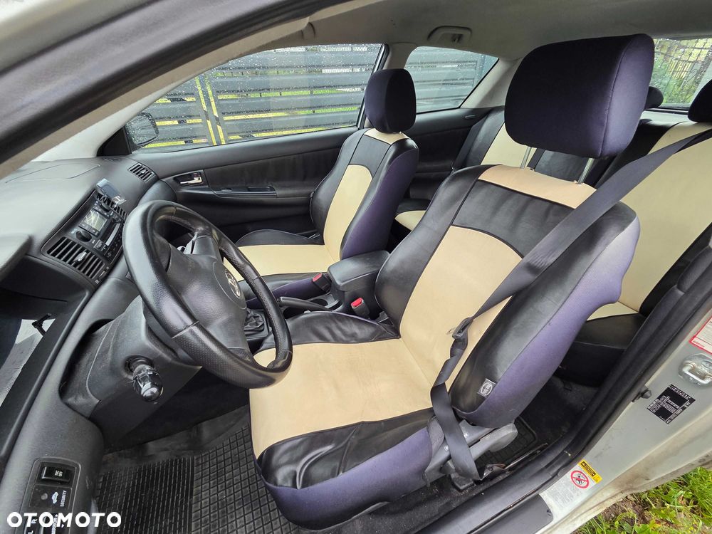 Toyota Corolla - 6