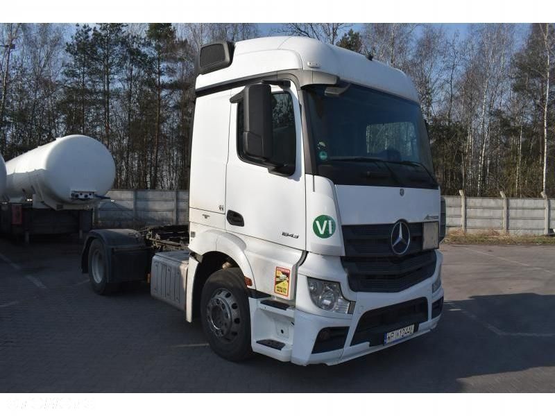 Mercedes-Benz Actros - 6