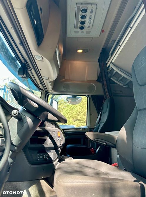 DAF XF480 SUPER SPACE CAB AUTOMAT SPOJLERY STANDKLIMA LODÓWKA 2xALUTANKA 650000km AUTOMAT WEBASTO EURO 6 2020r LOW DECK MEGA - 8