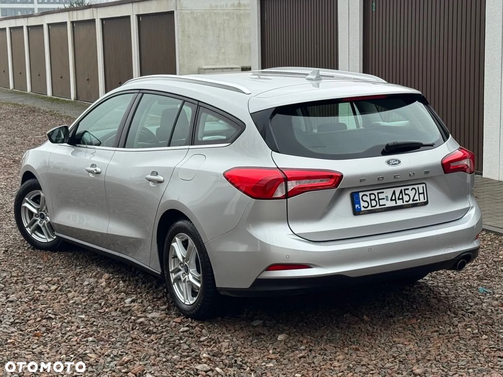 Ford Focus 1.5 TDCi SYNC Edition - 15