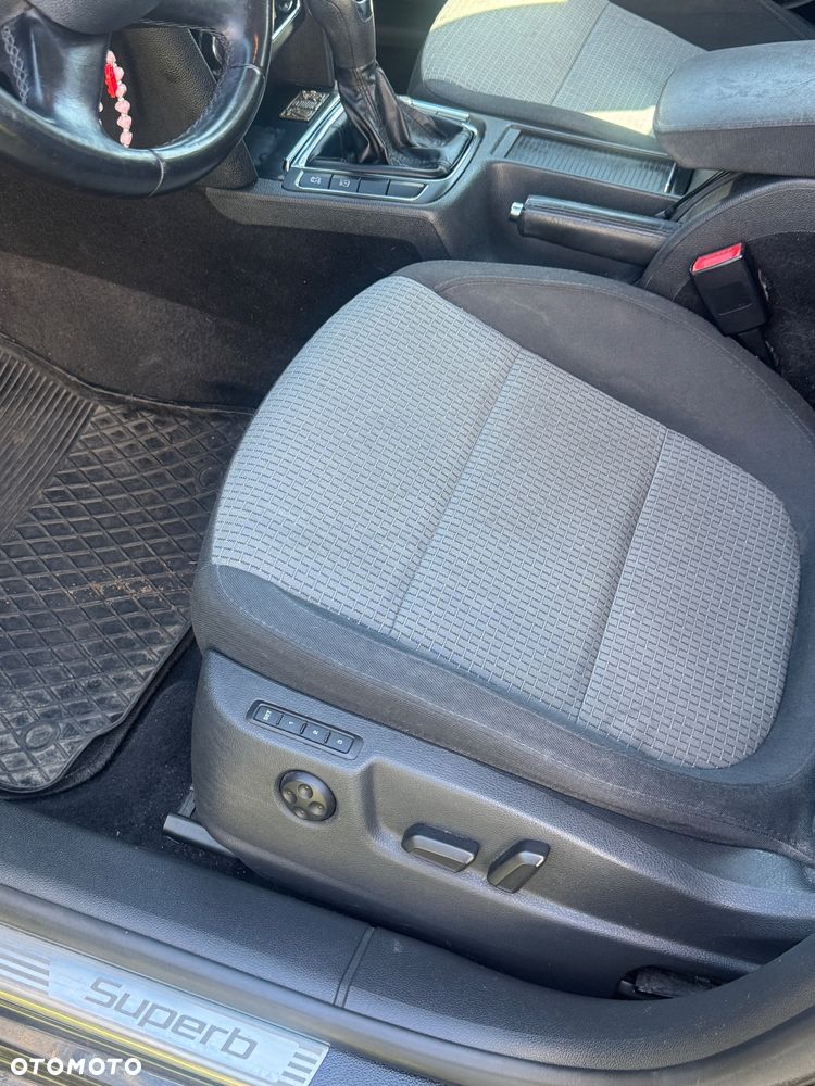Skoda Superb 2.0 TDI Elegance - 8