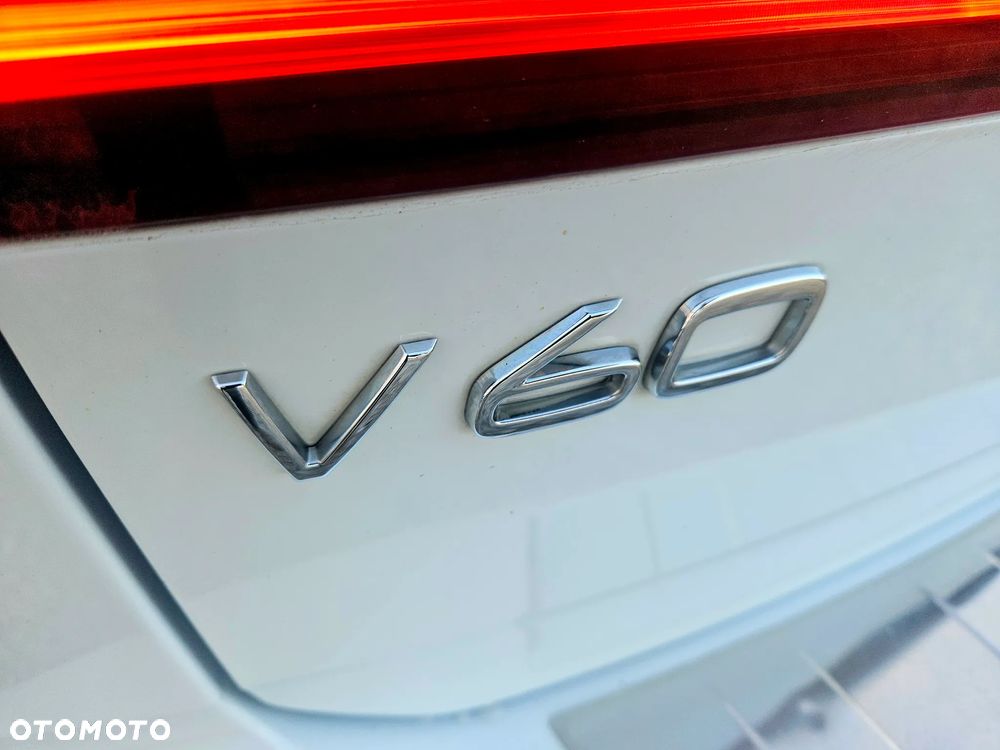 Volvo V60 D4 Momentum - 40