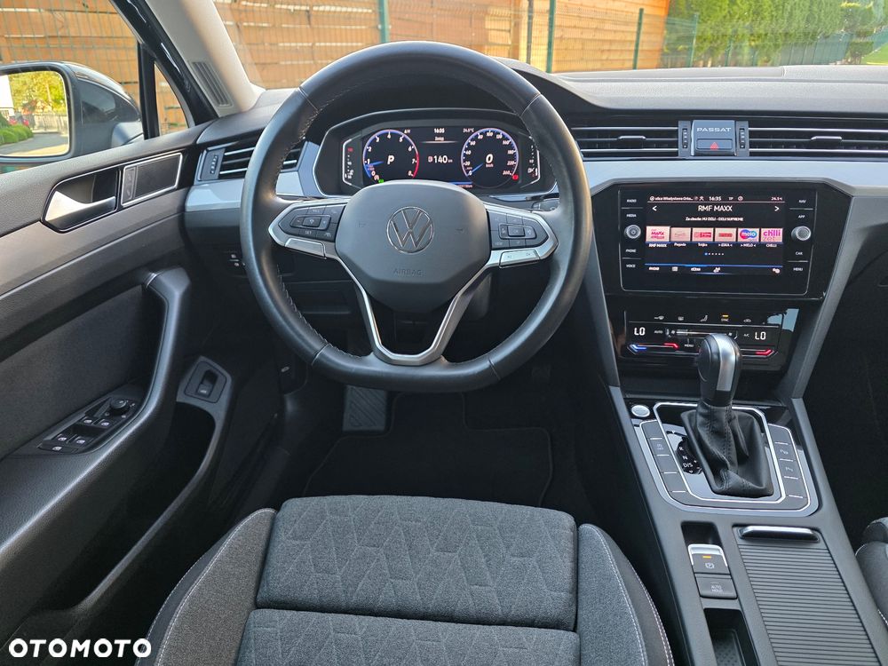 Volkswagen Passat Variant 1.5 TSI ACT mHEV Business Plus DSG - 27