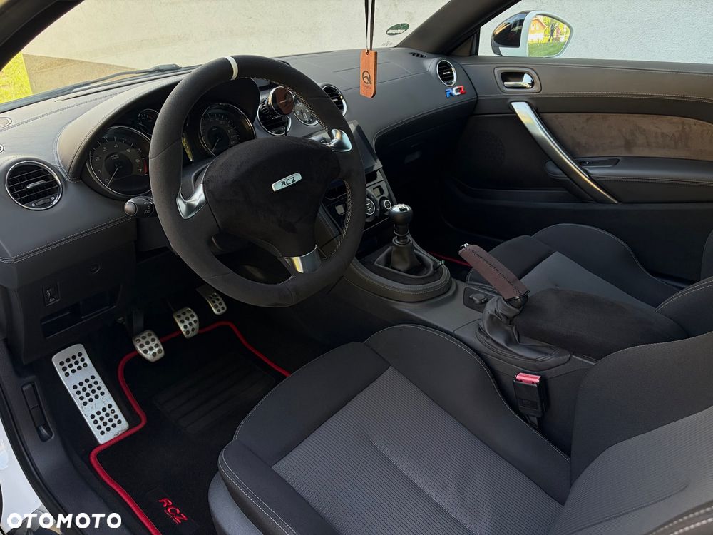 Peugeot RCZ 1.6 155 THP - 4