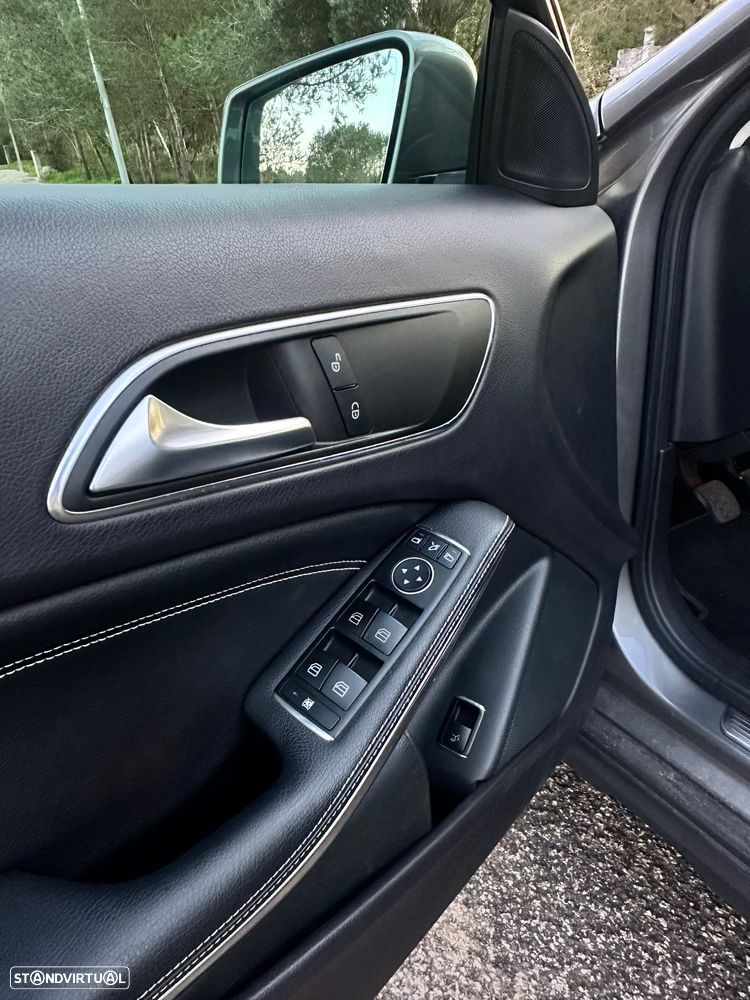 Mercedes-Benz GLA 180 (CDI) d Urban - 20