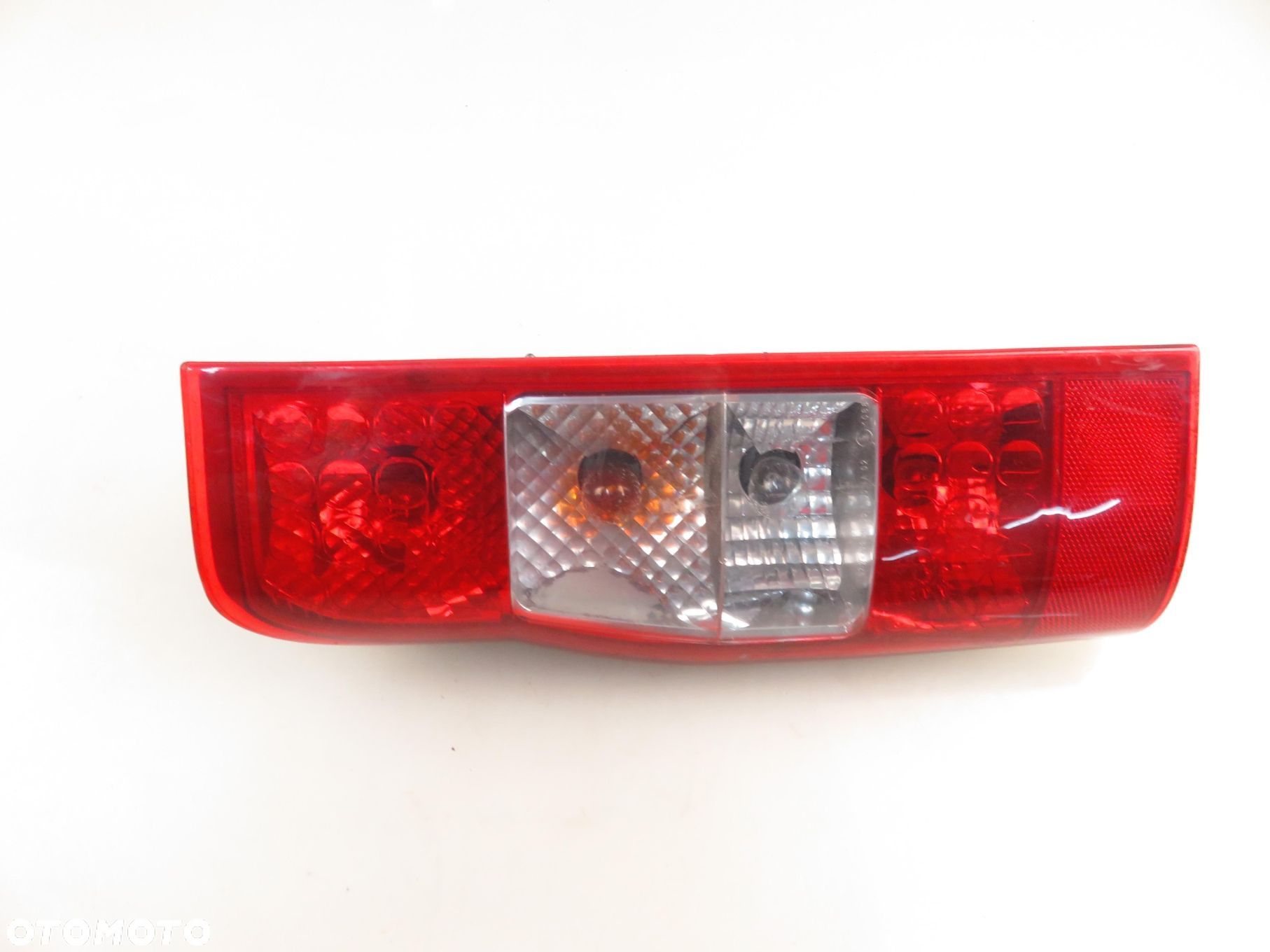LAMPA LEWA TYLNA FORD TRANSIT MK6 6C1113405A - 1