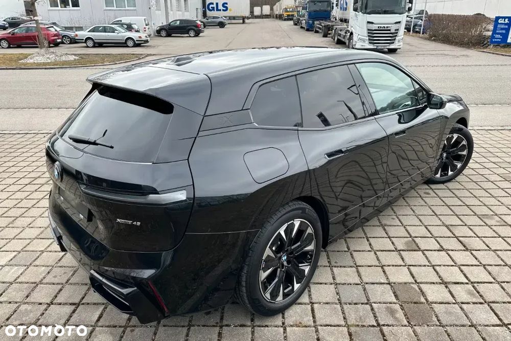 BMW iX xDrive45 100.6kWh - 11