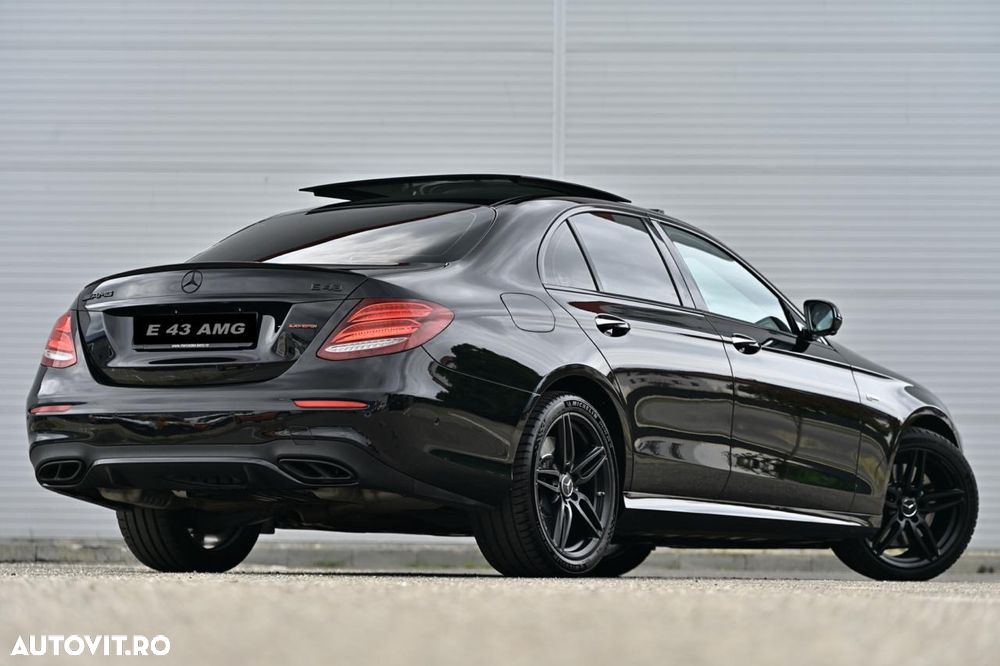 Mercedes-Benz E - 10