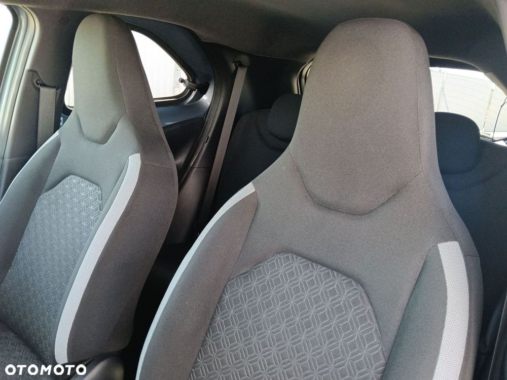 Toyota Aygo X 1.0 VVT-i Style CVT - 16