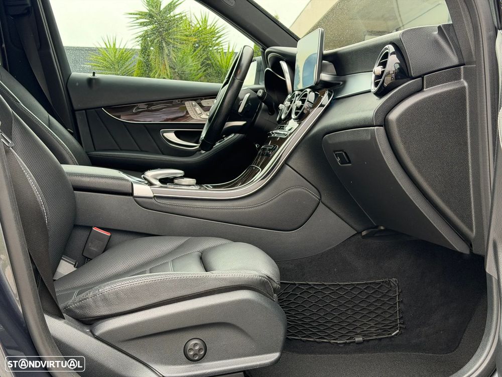 Mercedes-Benz GLC 250 d 4Matic 9G-TRONIC AMG Line - 15