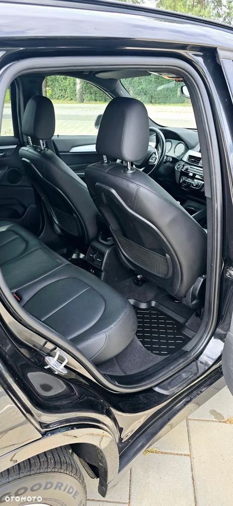 BMW X1 sDrive20i GPF - 11