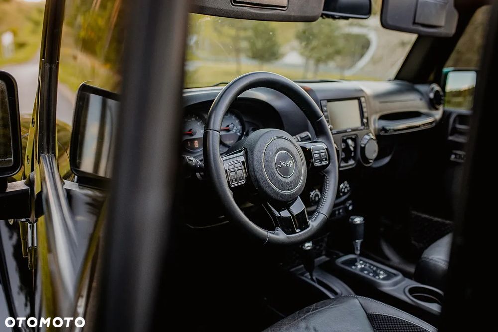 Jeep Wrangler - 23