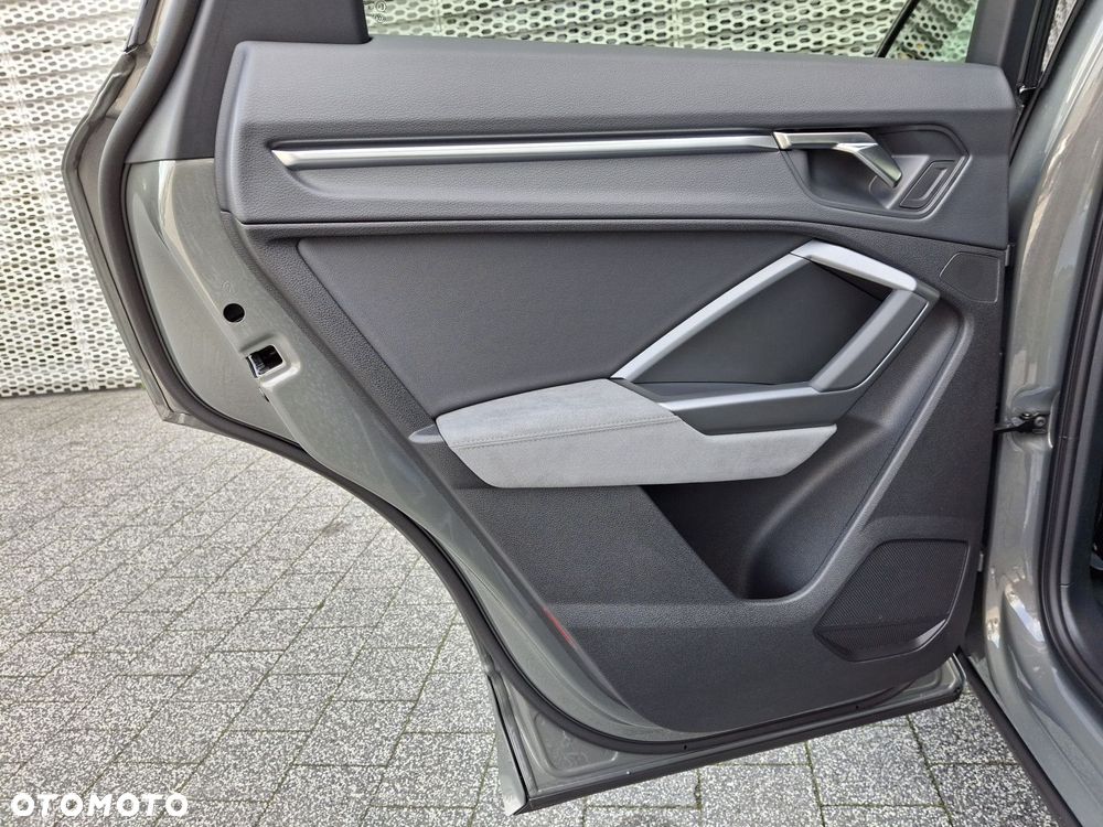 Audi Q3 - 12