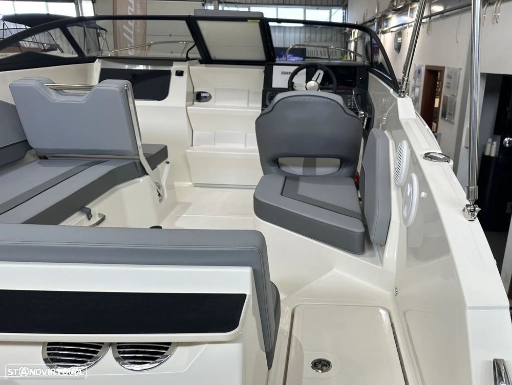 Bayliner C21 OB - 9