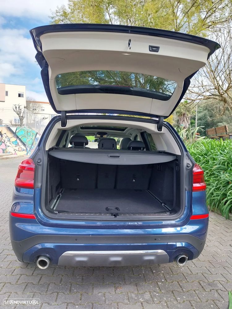 BMW X3 20 d xDrive Line Luxury - 9