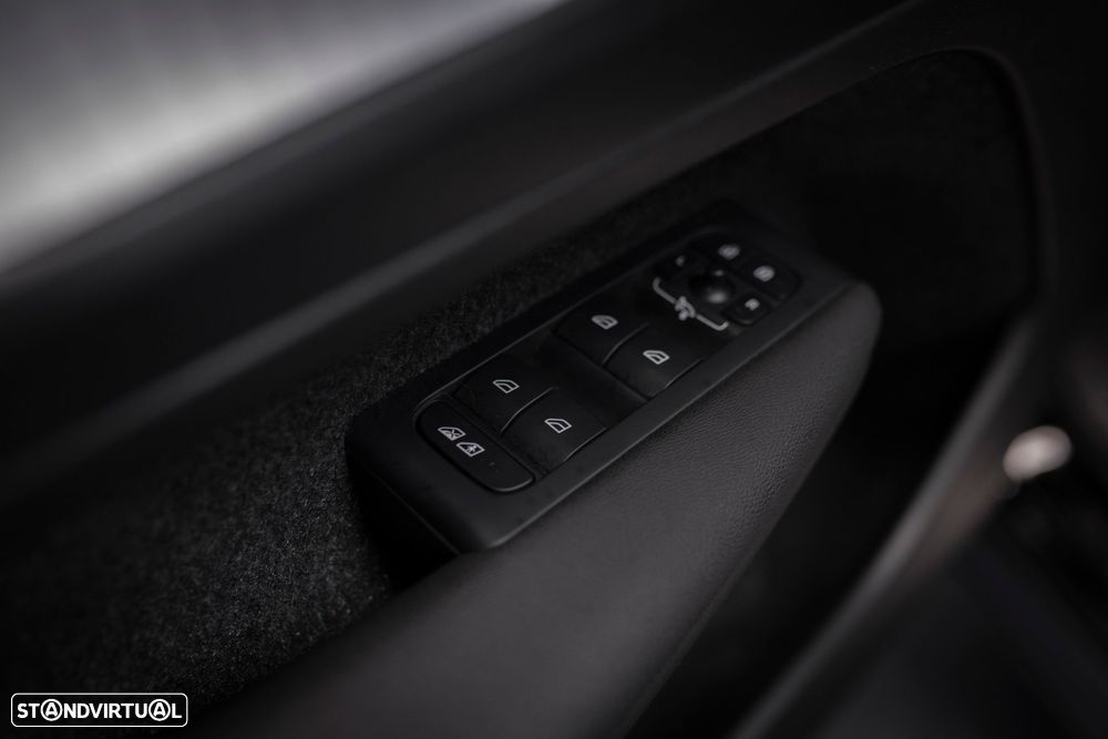 Volvo XC 40 - 20