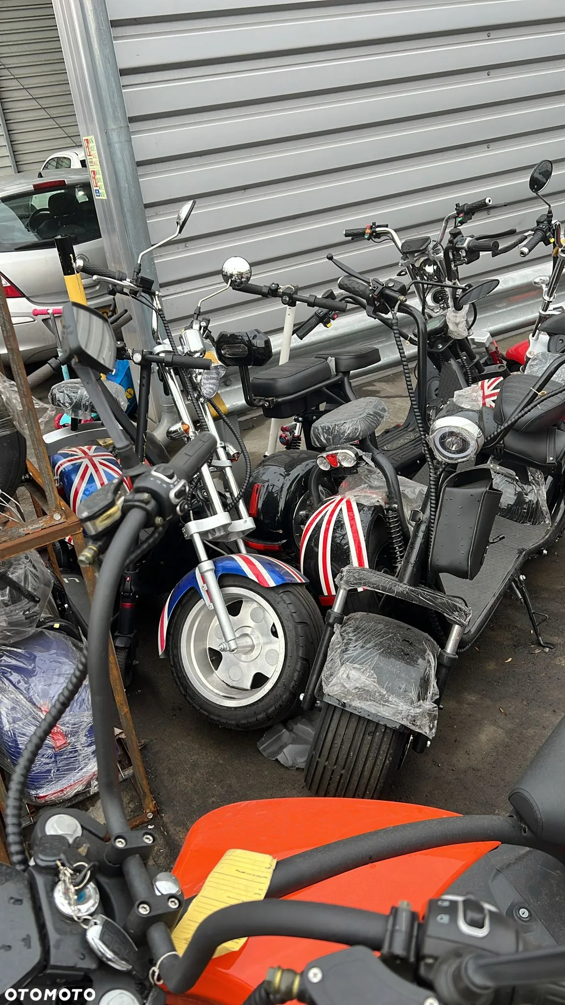 Skuter elektryczny o wyglądzie ścigacza Dostępne Również Hulajnogi  iBike Big Chopper - 11