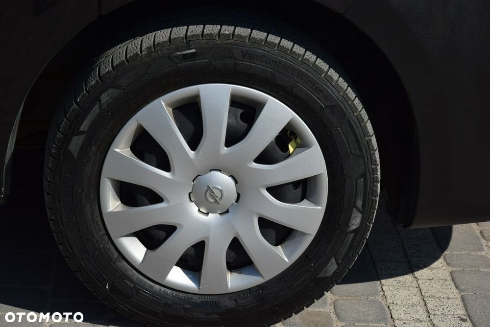 Opel Vivaro - 10