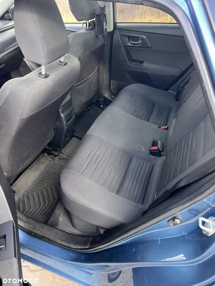 Toyota Auris - 10