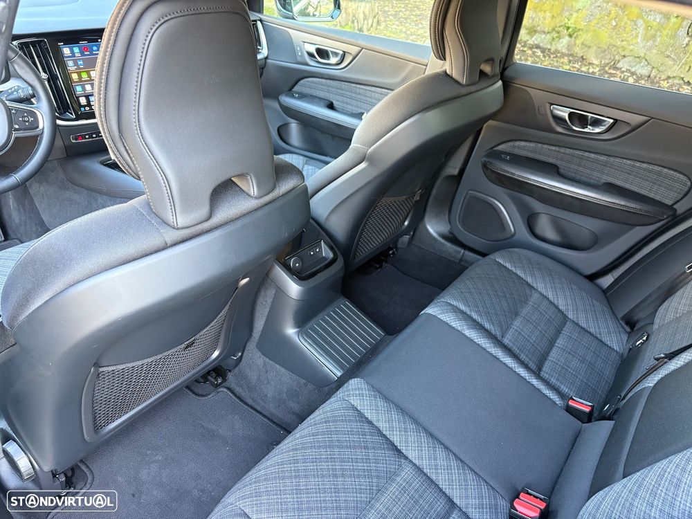 Volvo V60 T6 AWD Recharge Plus Bright - 14