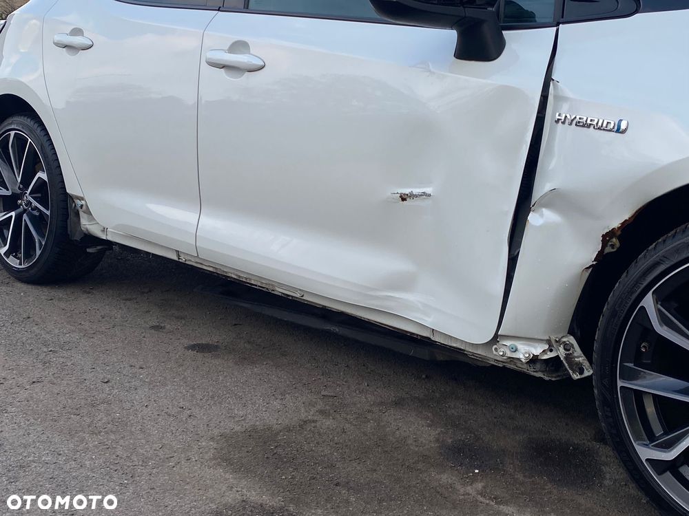 Toyota Corolla 2.0 Hybrid GR Sport - 11