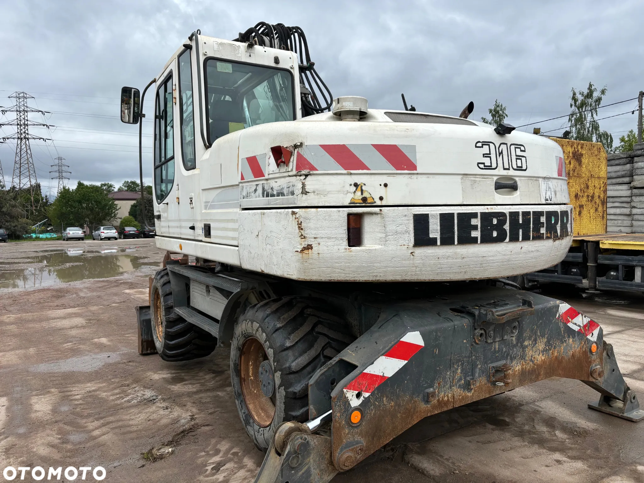 Liebherr A316 z 2004r. / 3 łyżki / podpory / pług - 5