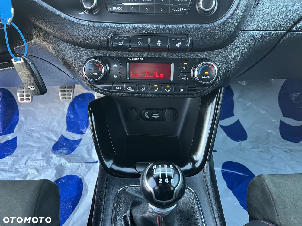 Kia Ceed 1.6 T-GDI GT - 18