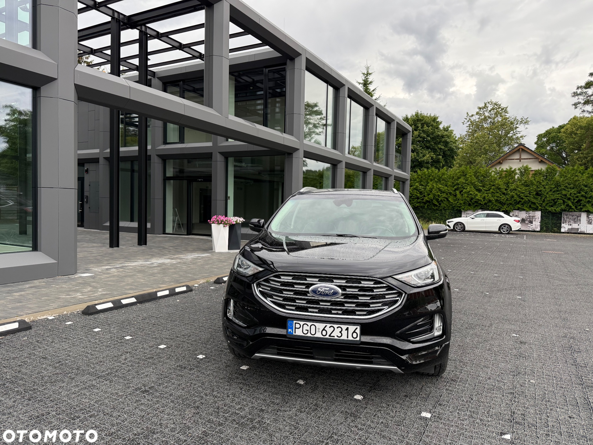 Ford Edge - 2