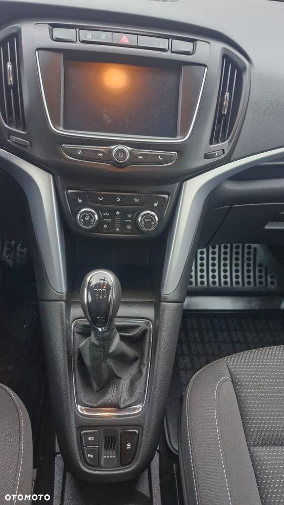 Opel Zafira - 13