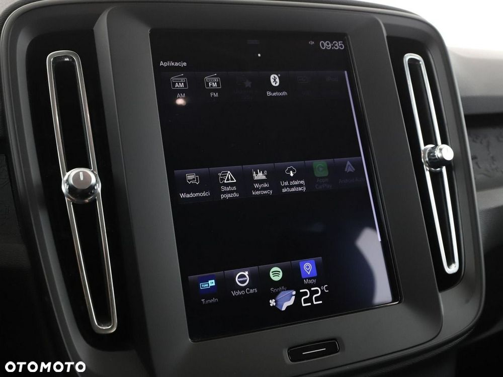Volvo XC 40 T3 Momentum Core - 24