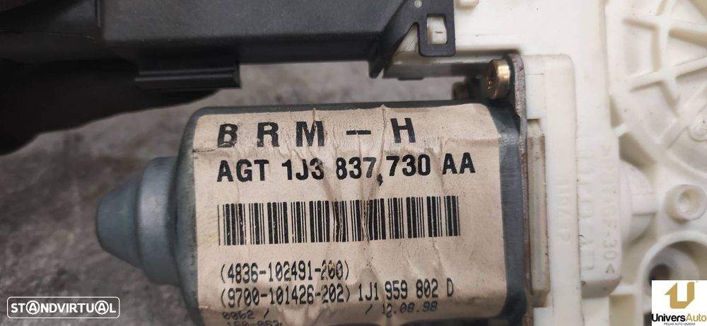 MOTOR ELEVADOR DE VIDRO FRONTAL DIREITO VOLKSWAGEN GOLF IV 1998 -1J3837730AA - 3