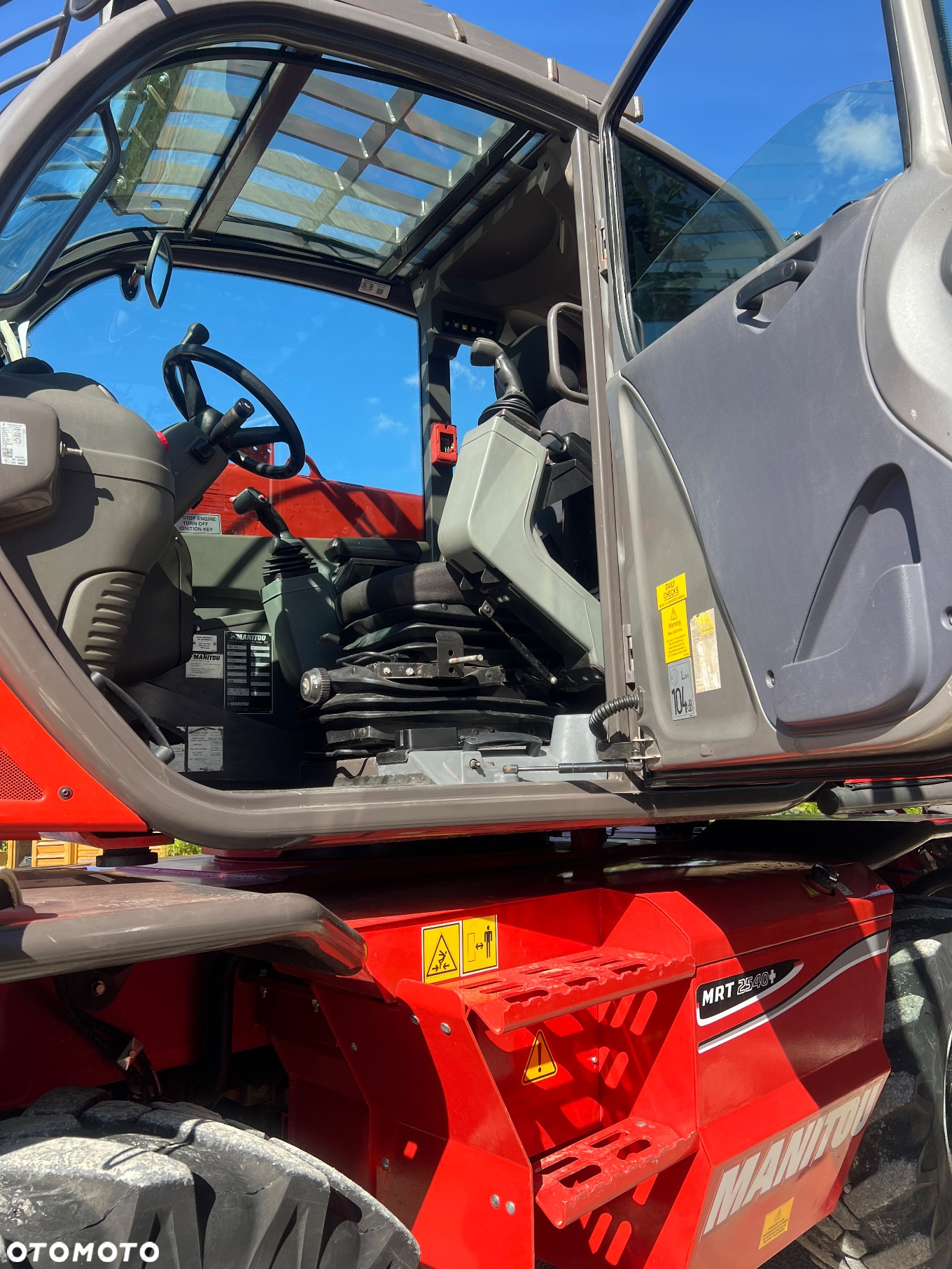 Manitou MANITOU ŁADOWARKA ROTO  widły  Manitou MRT 2540 Privilege Plus PILOT obrotowa 360 dodatkowa hydraulika  2150 2540 1840 2550 wys 24,6m zasięg 17.5 tony silnik MERCEDES opony Michelin 110kw ks.serw 2015r 1 wł manitka roto ładowarka obrotowa - 21