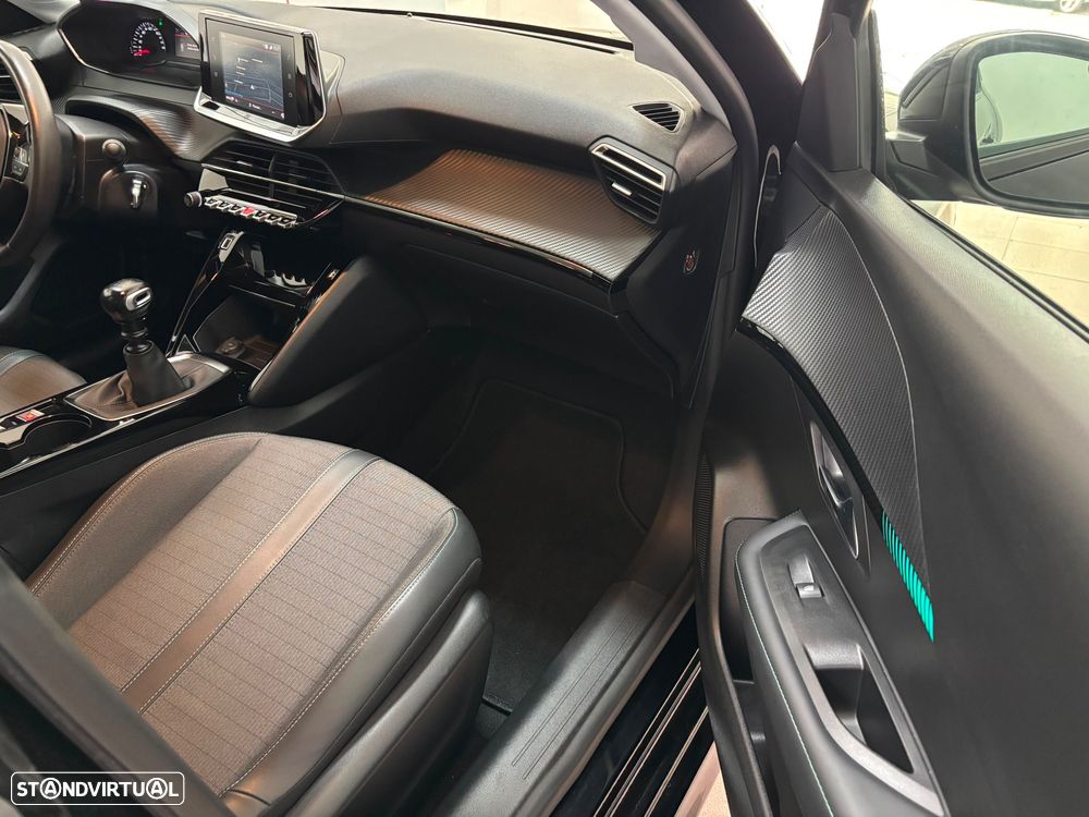 Peugeot 208 - 12