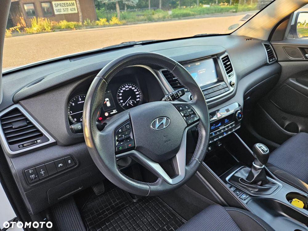 Hyundai Tucson blue 1.7 CRDi 2WD Style - 22