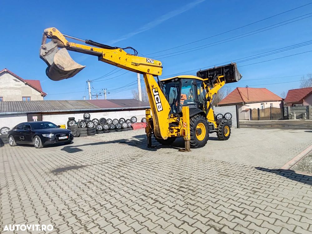 JCB 3CX - 12