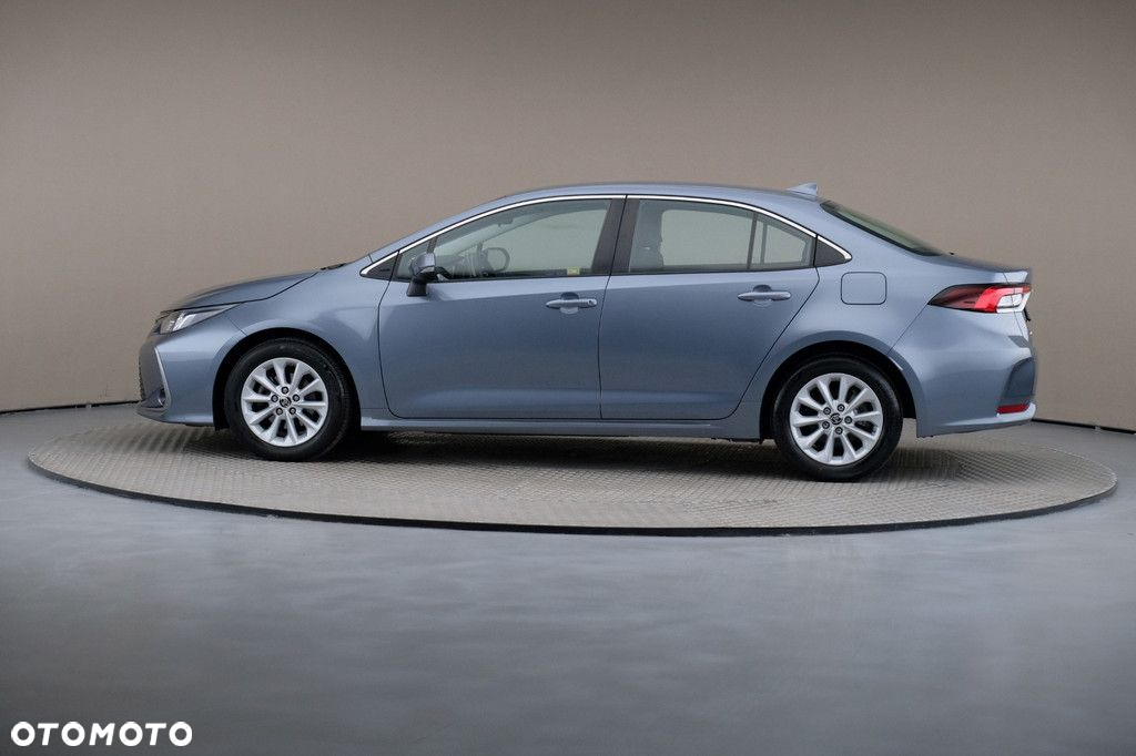 Toyota Corolla - 4