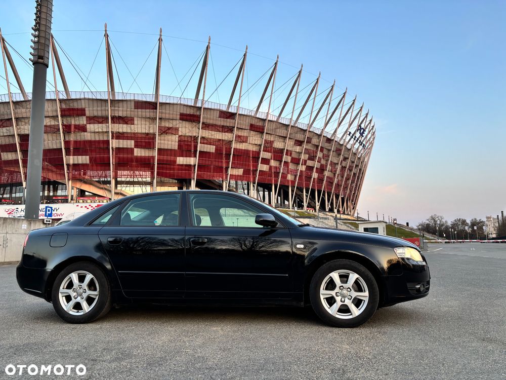 Audi A4 Limousine - 15