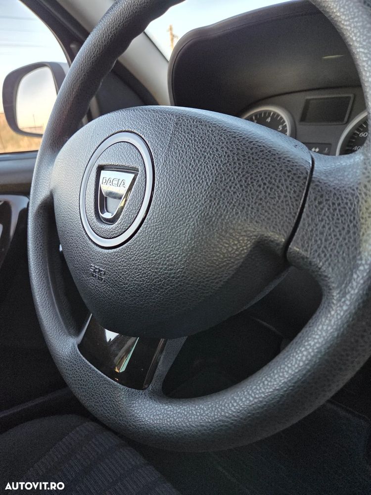 Dacia Duster 1.6 16V 105 4x2 Laureate - 9