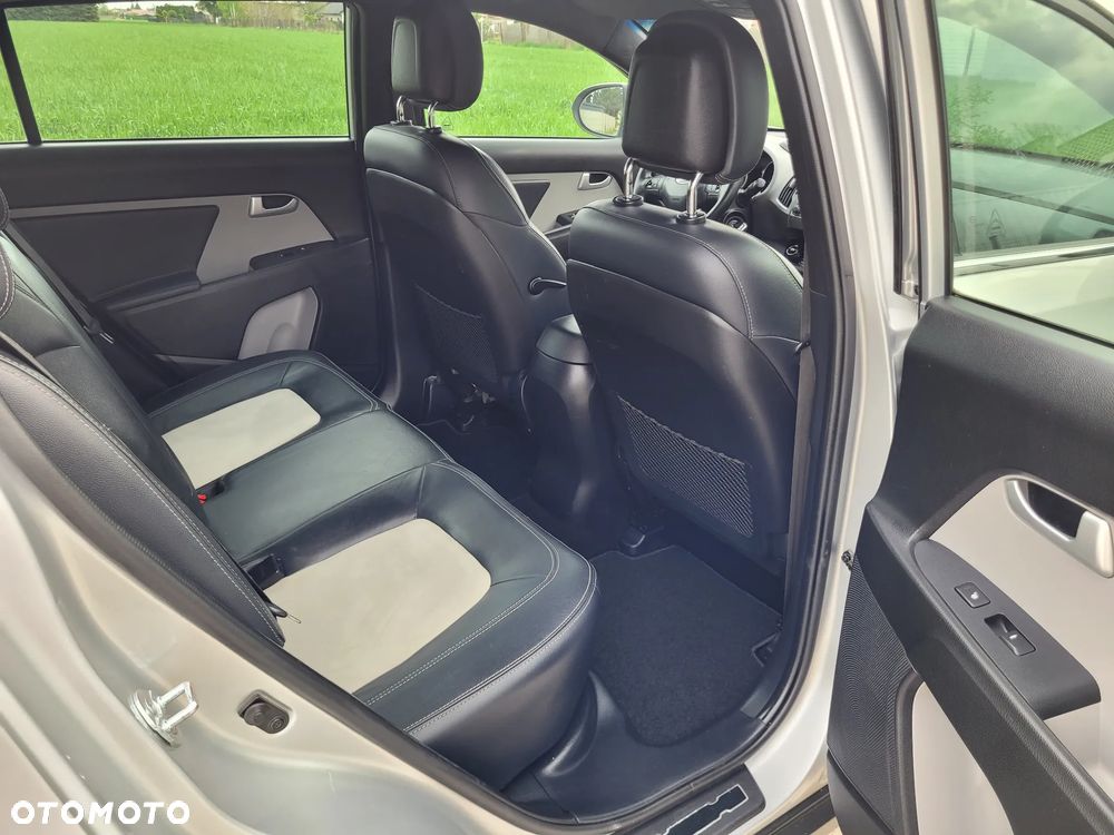 Kia Sportage 1.7 CRDI 2WD ISG Dream-Team Edition - 13