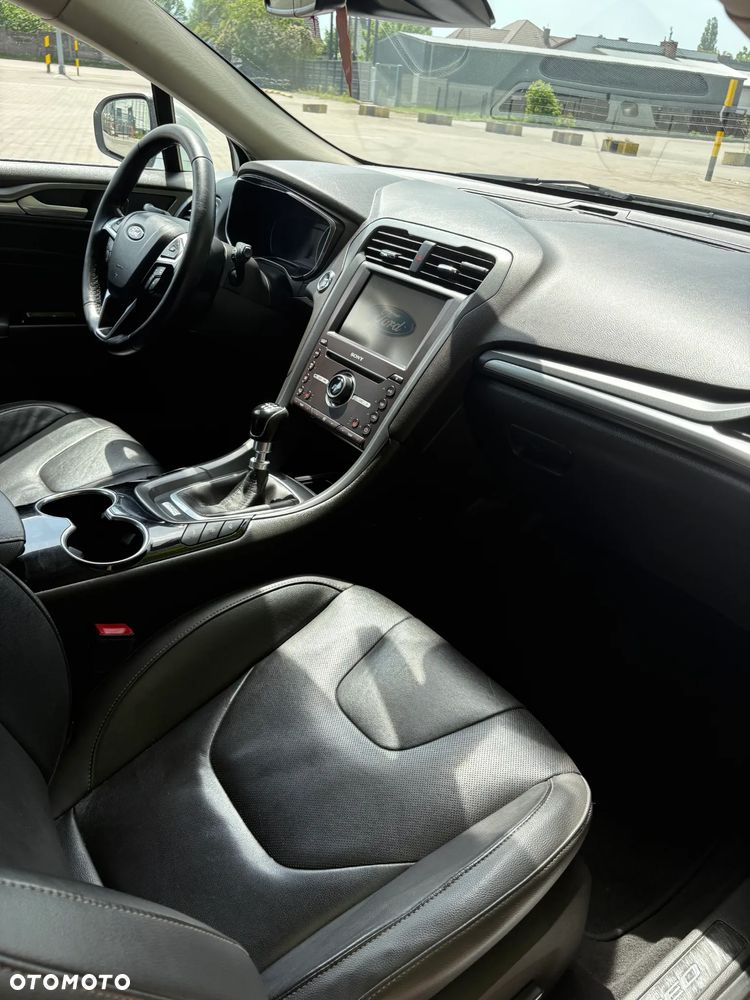 Ford Mondeo 2.0 TDCi Allrad Titanium - 16
