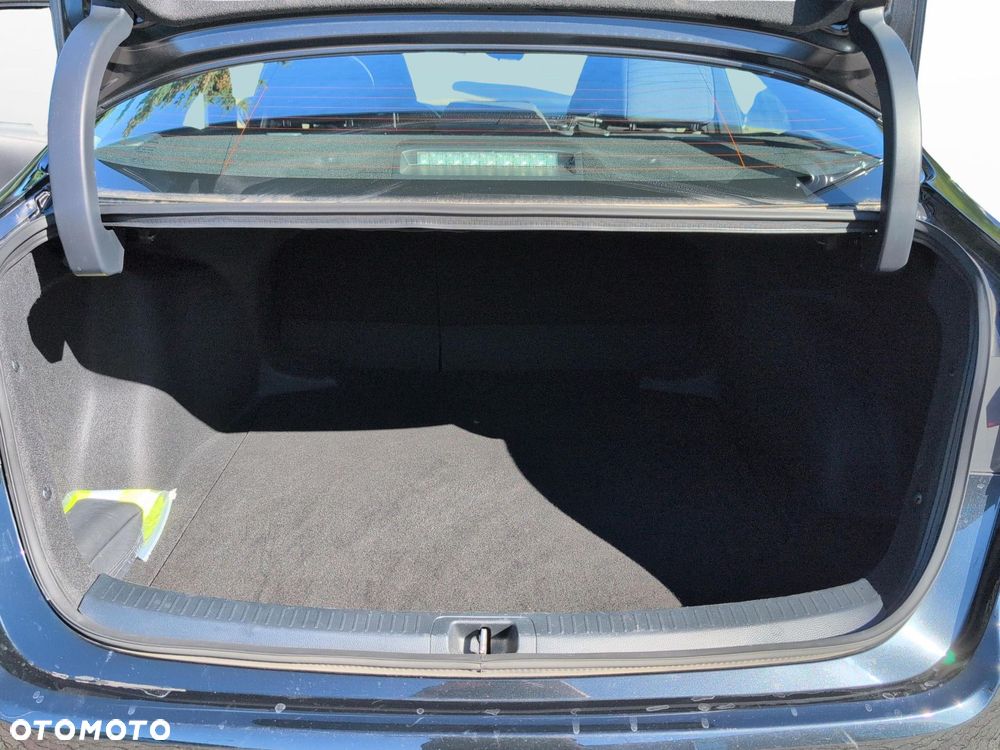 Toyota Corolla 1.8 Hybrid Comfort - 13