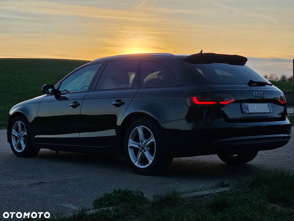 Audi A4 Avant 2.0 TDI DPF Ambiente - 2