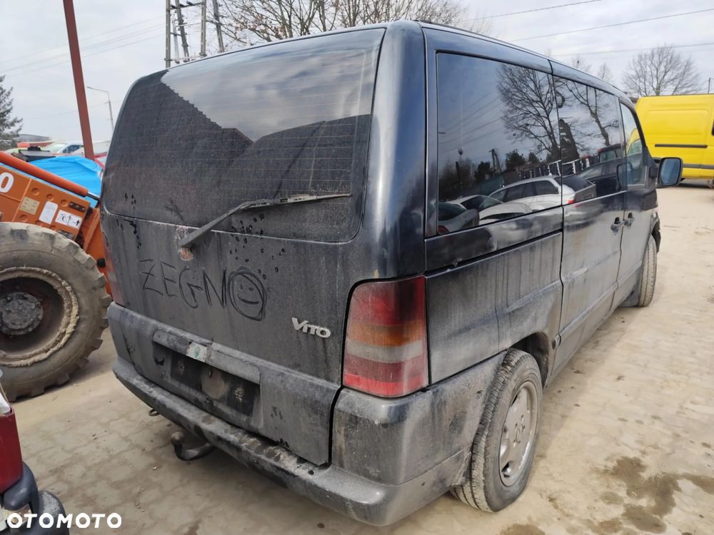 mercedes vito w638 maska zderzak lampa grill błotnik drzwi zbiornik paliwa szyba lusterko klamka - 4